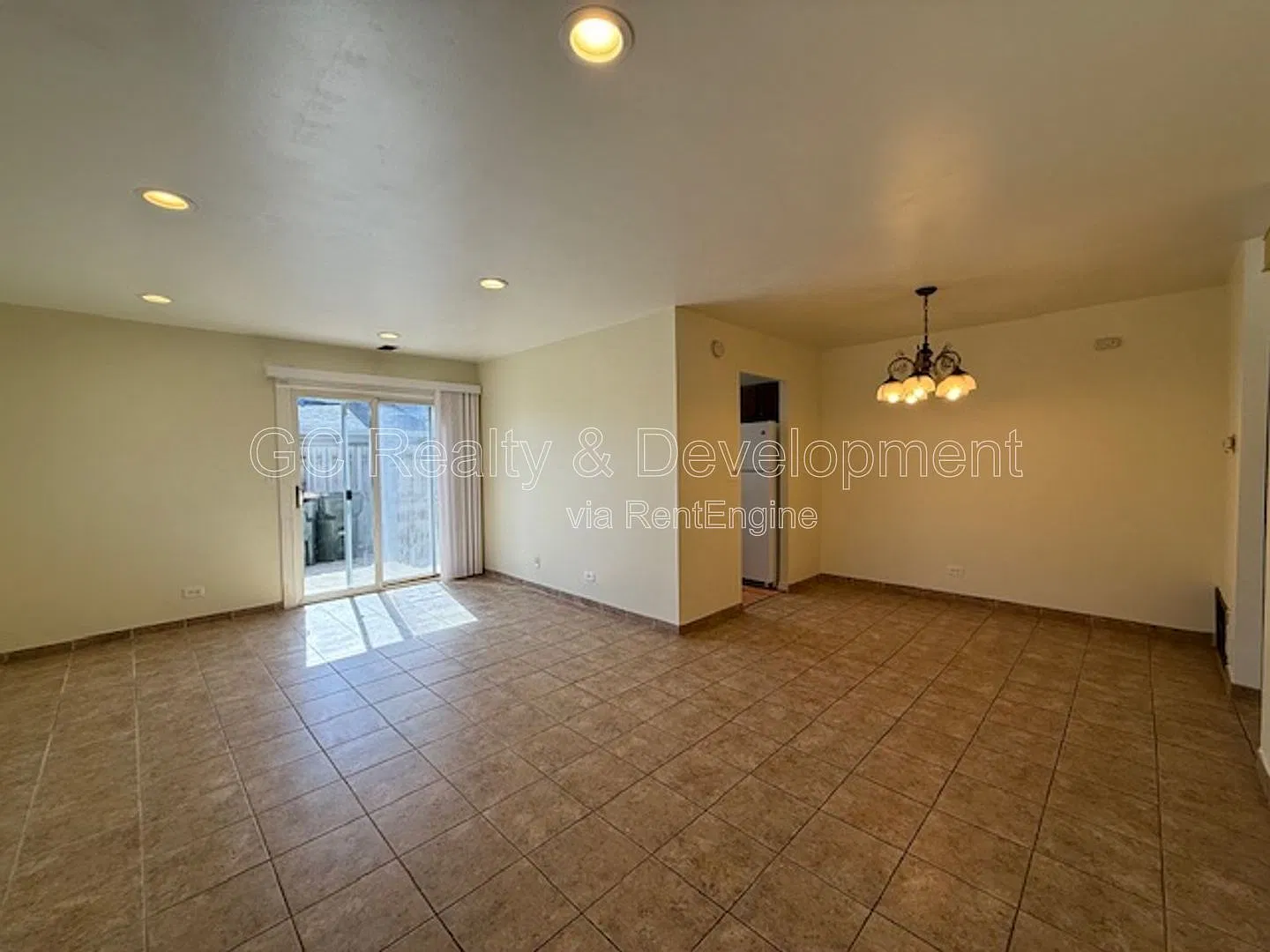 2 bed, 1.0 bath, 900 sqft, $1,845 — Photo 3