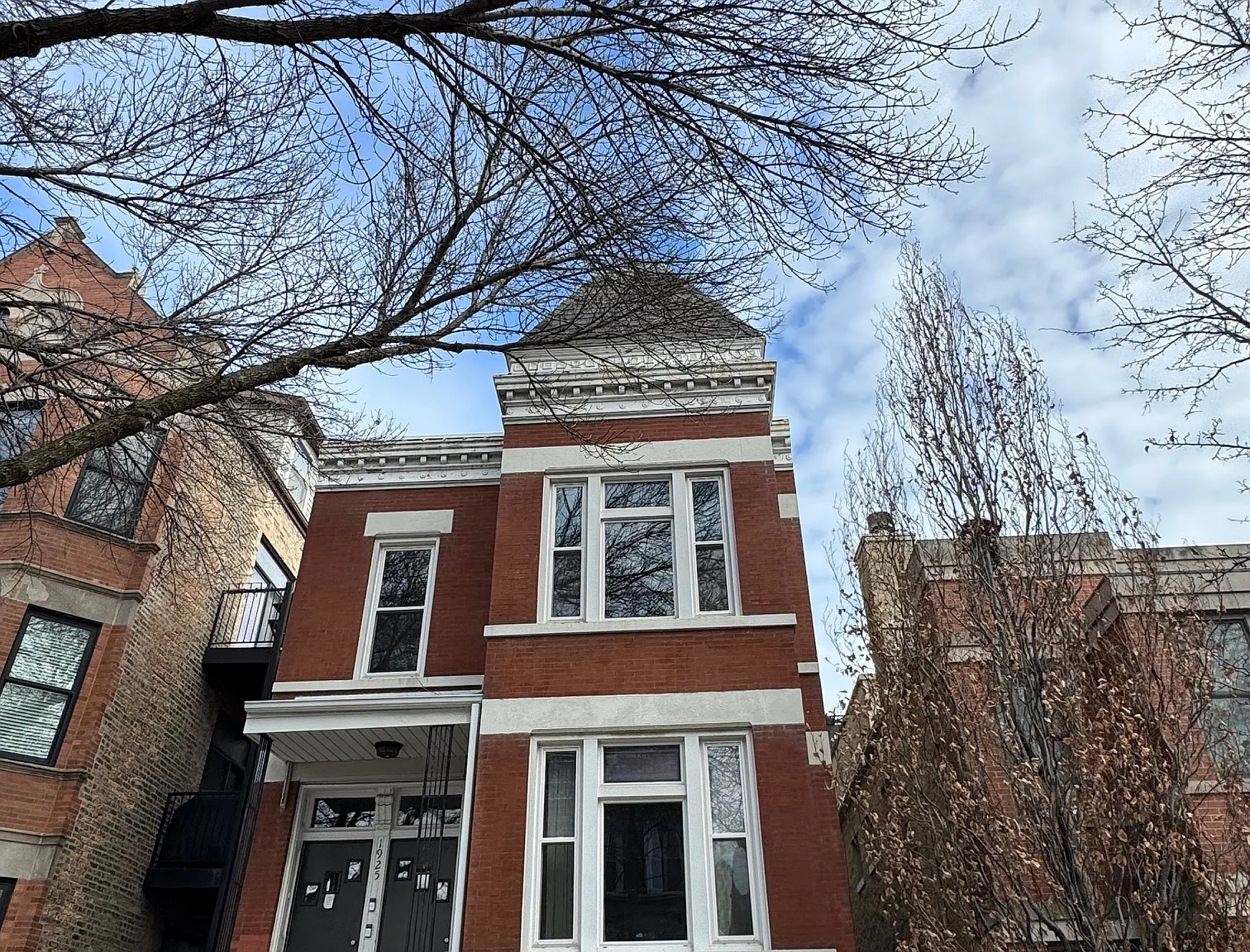 2 bed, 1000 sqft, $2,800 — Photo 1