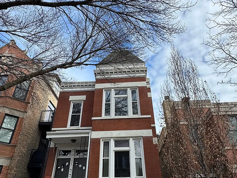1925 N Honore St #1 — Photo 1