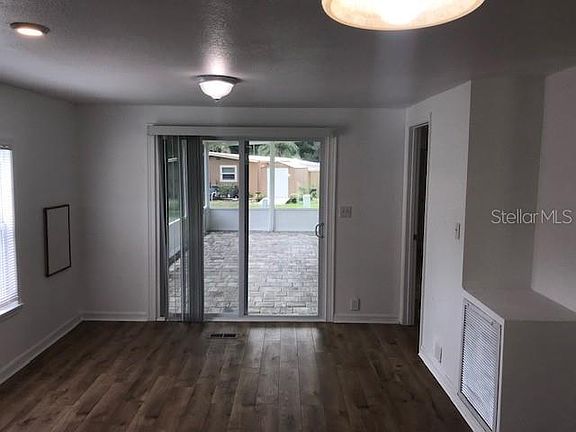 5th image of 224 El Camino Real Cir