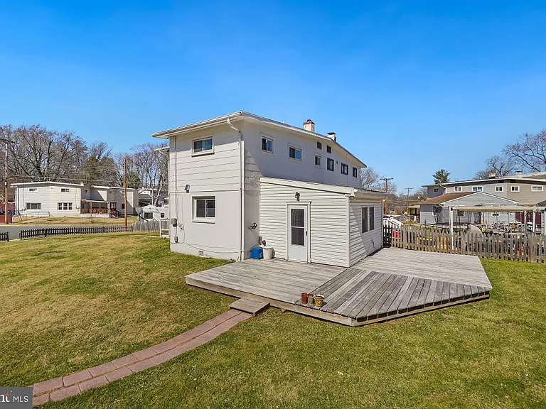 4213 Allison Cir — Photo 27