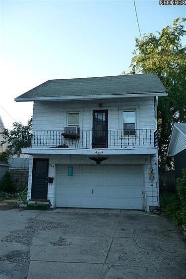 2nd image of 609 & 611 W Lake Ave