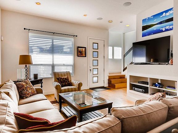 5th image of 5050 N Valentia St #102