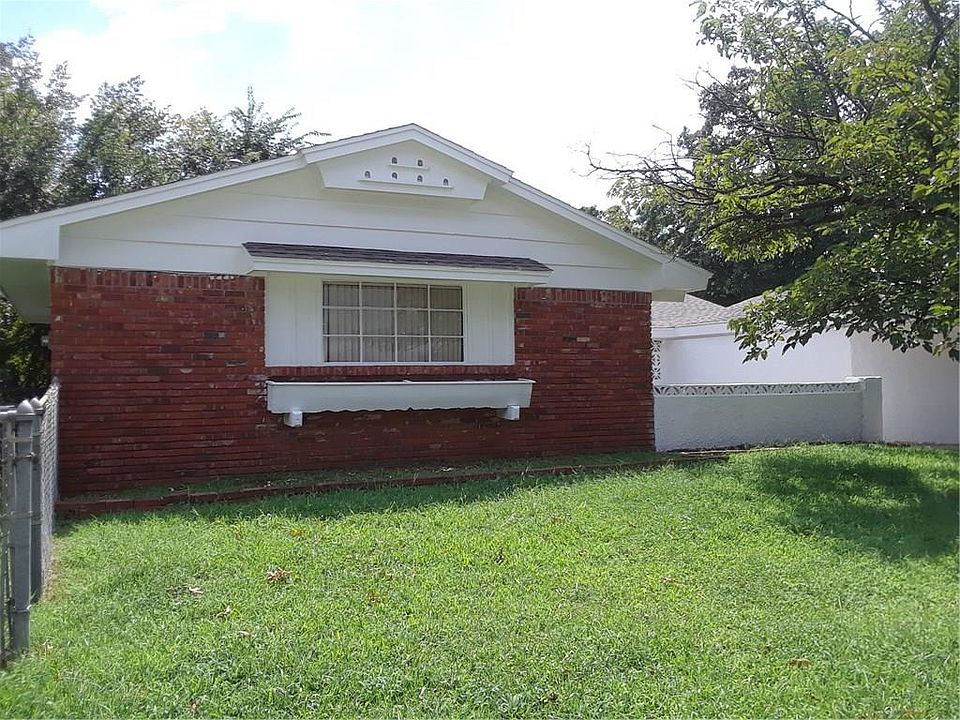 1st image of 2820 N Rockwell Ave