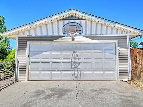 2nd image of 2778 Grant Ct