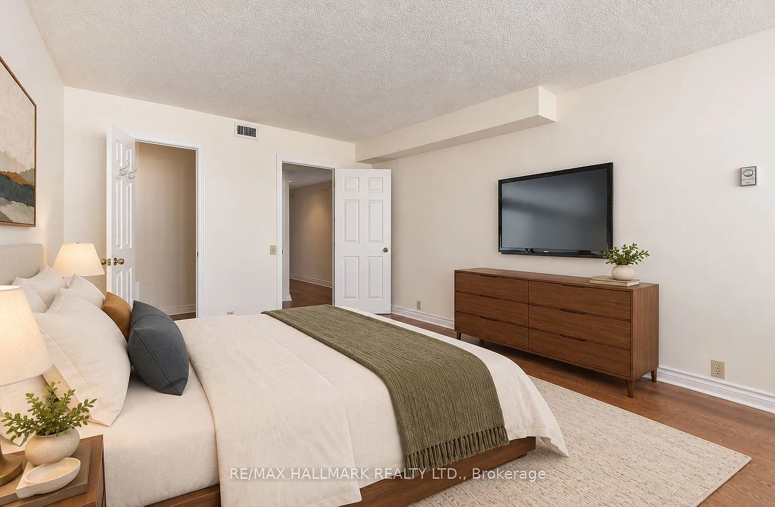 2 bed, $2,895 — Photo 2