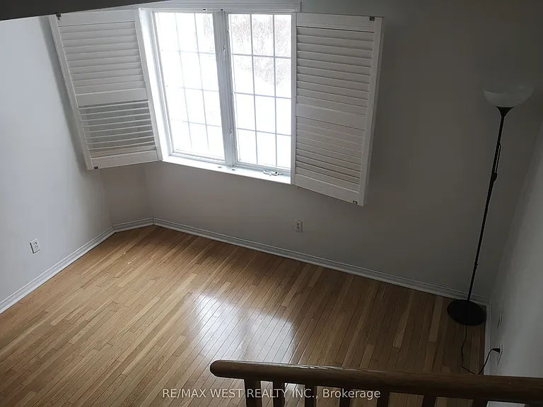 108 Finch Ave W #A21 — Photo 6