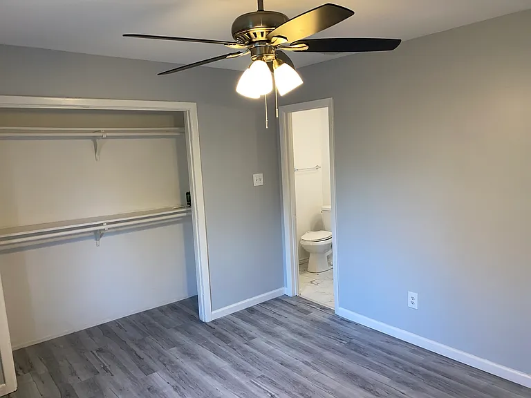 729 Lisa Ln — Photo 24