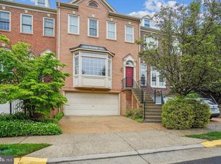 1811 Vance Pl, Vienna, VA 22182