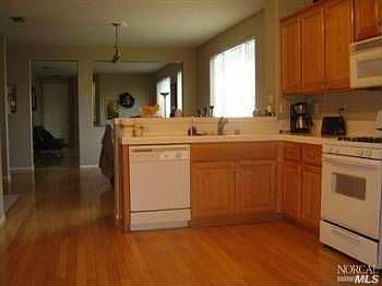 2nd image of 955 Cloverbrook Cir