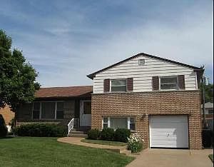 1st image of 907 W Helen Dr