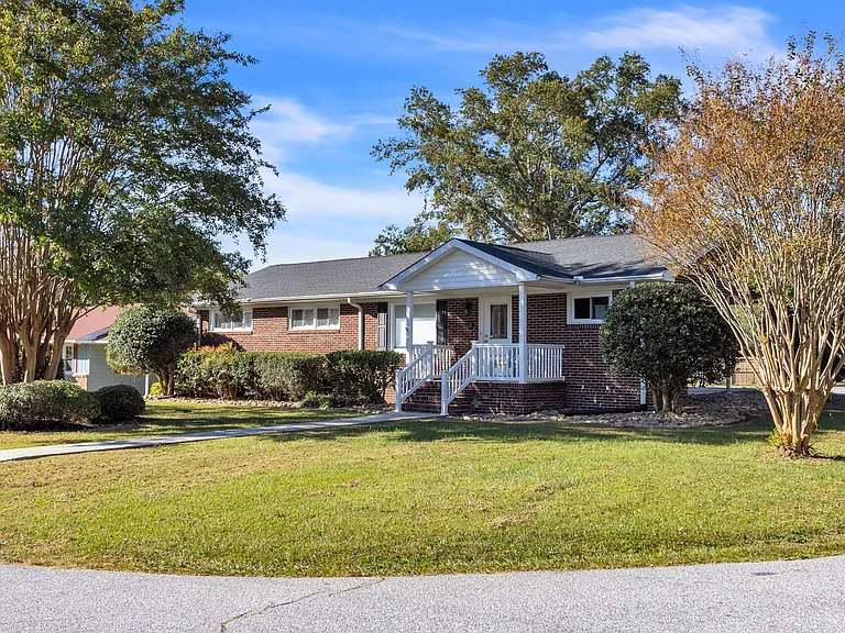 35 N Garden Cir — Photo 29