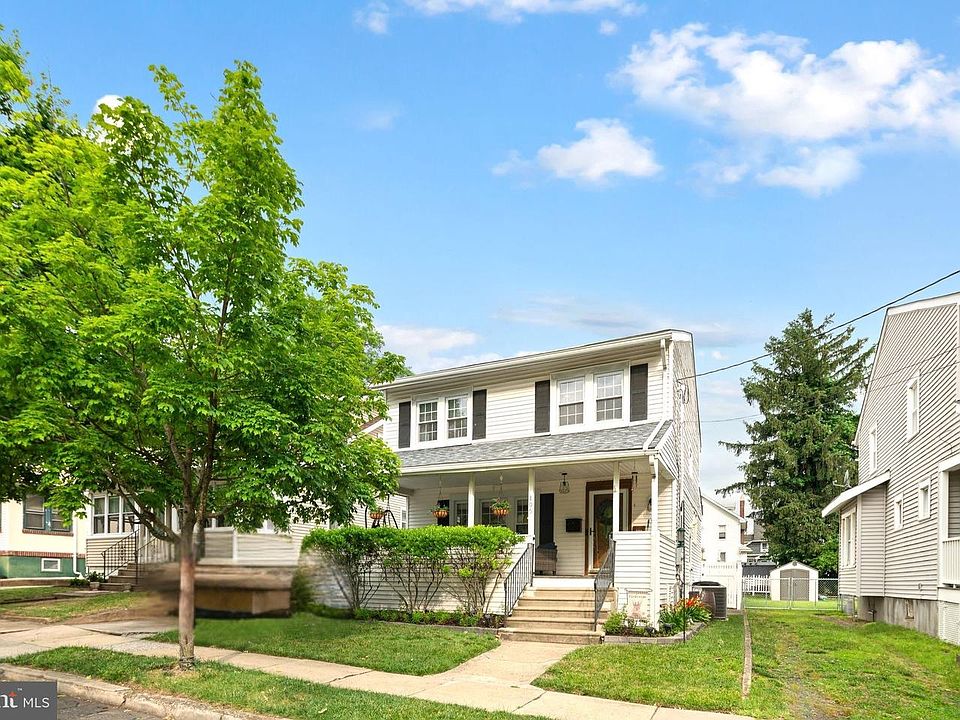 1st image of 105 E Narberth Ter