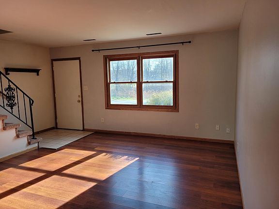 4th image of 1556 E 34th Ave #1556