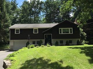 115 Glendale Rd, Sharon, MA 02067