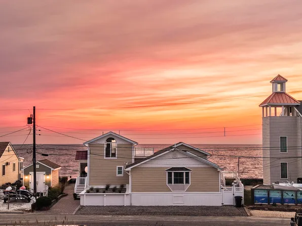 119 Beach Ave, Cape May Court House, NJ 08210