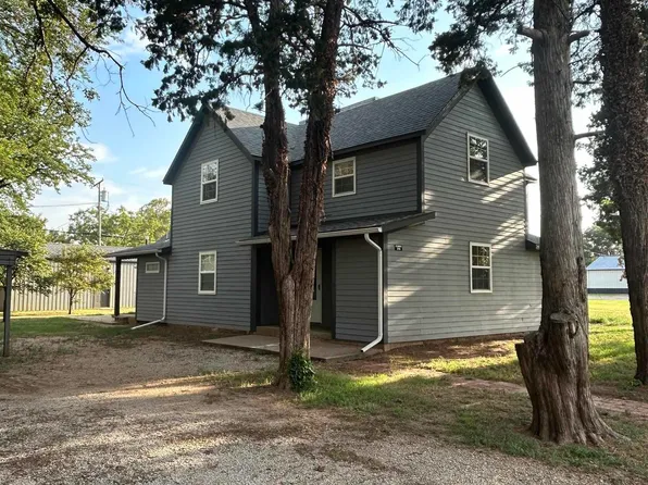 319 W Aspen Ave, Pond Creek, OK 73766