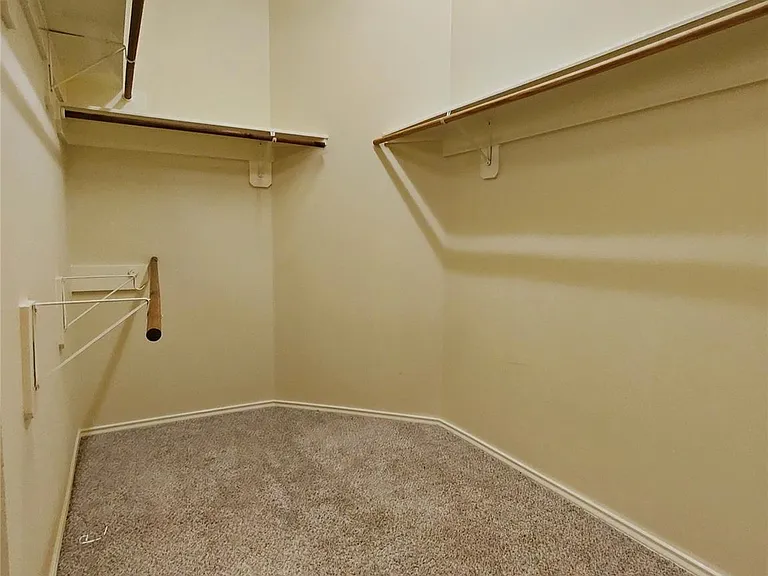 7127 Bristol Ridge Dr — Photo 23