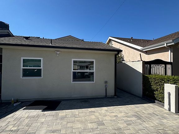 2nd image of 1816 Rosita Ave #100