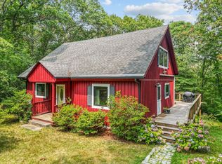 8 Peters Pond Dr, Forestdale, MA 02644