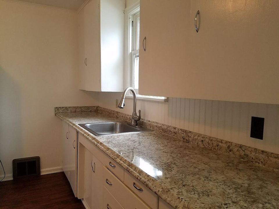 Updated Kitchen approx 13 X 12