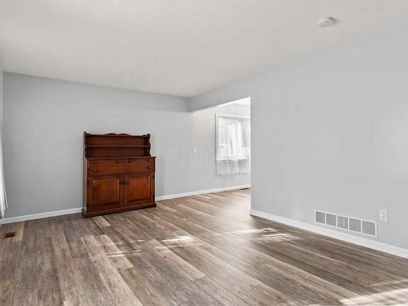2nd image of 680 Ravenna Cir