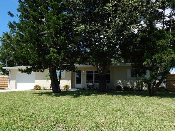 1626 Banyan Dr