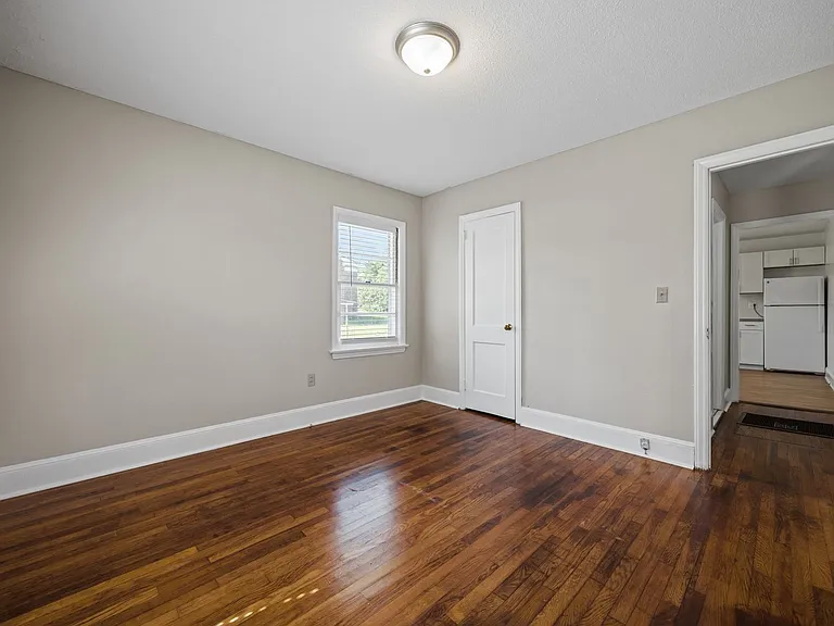 1208 S 9th St — Photo 25