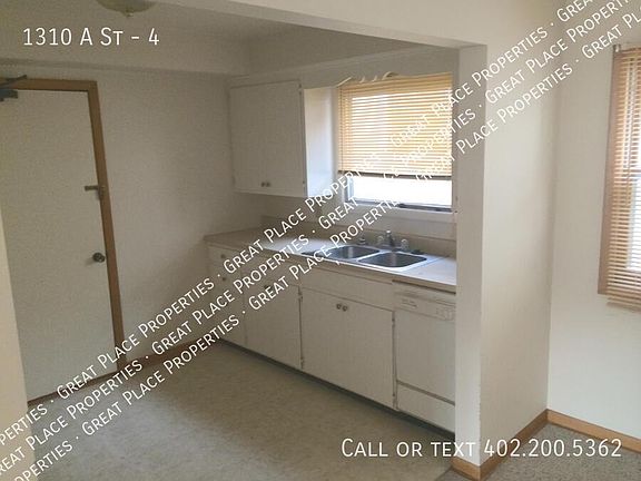 5th image of 1310 A St #4