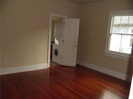 3rd image of 5525-27 Rosemary Pl
