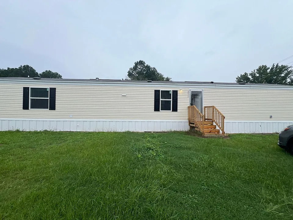 5012 Bullock Ct