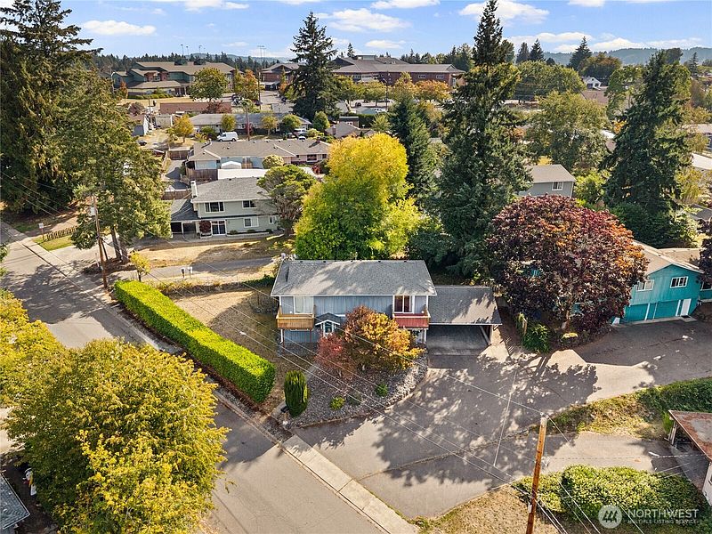 2nd image of 2533 Fir Avenue