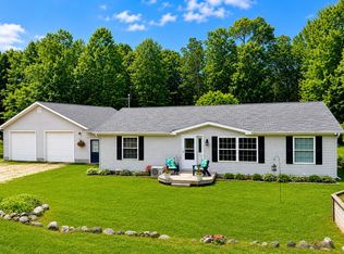 3824 Lapham Dr, Harrison, MI 48625