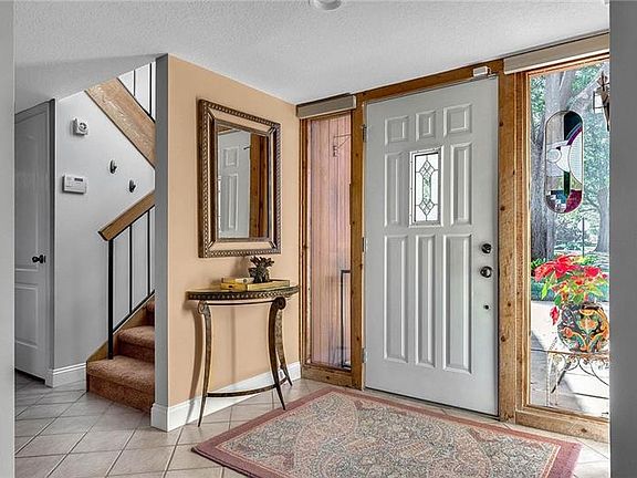 4th image of 5367 Abelia Dr