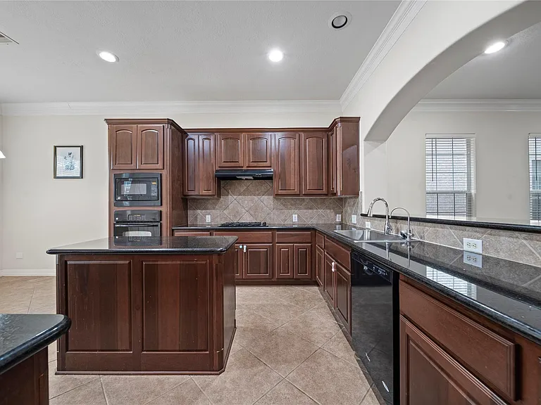 14443 Basalt Ln — Photo 12