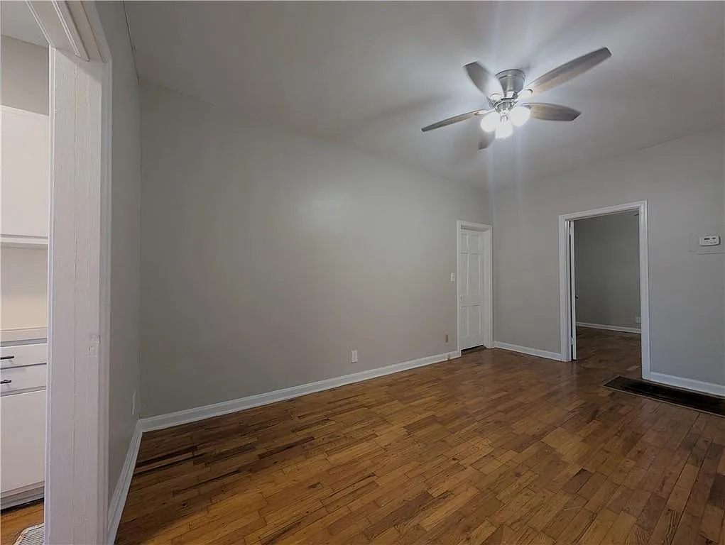 1 bed, 1.0 bath, 480 sqft, $1,000 — Photo 4