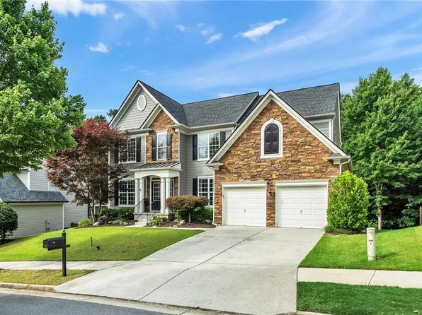 131 Edgewater Trl, Canton, GA 30115