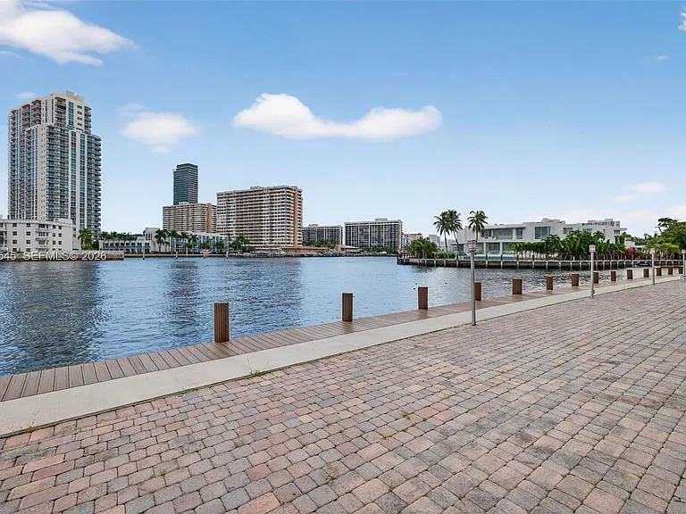 121 Golden Isles Dr #205 — Photo 58