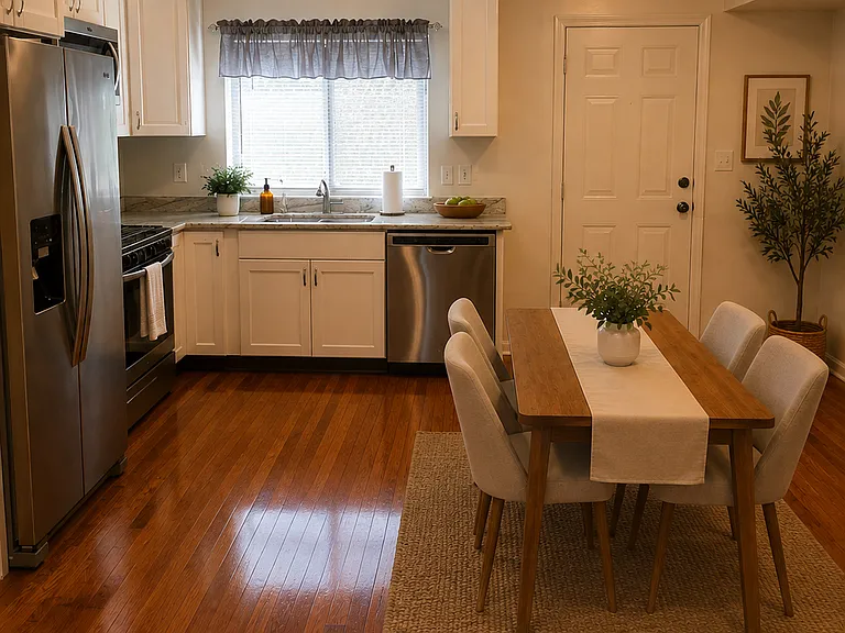 3337 Clay St NE — Photo 8