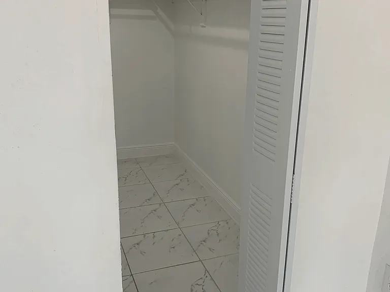 Westview Apartments — Photo 1