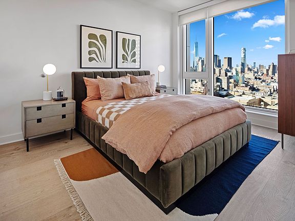 4th image of 55 Suffolk St Unit Penthouse 208