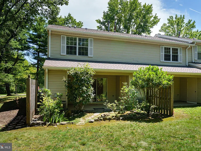 11 Abelia Ct — Photo 6