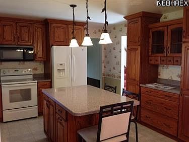 3rd image of 172 Timberlane Dr