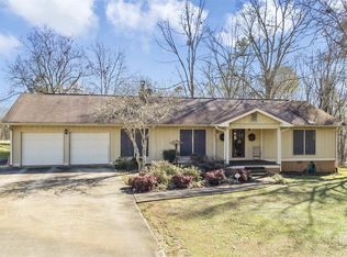 195 Rouse Rd, Hoschton, GA 30548