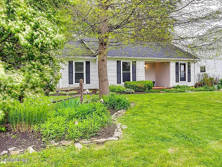 705 Marquette Dr