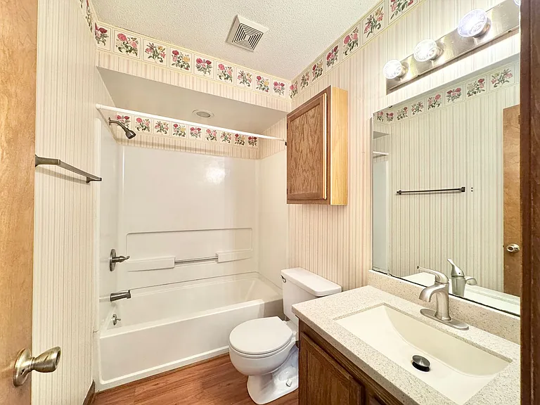 5125 Autumncrest Dr — Photo 8