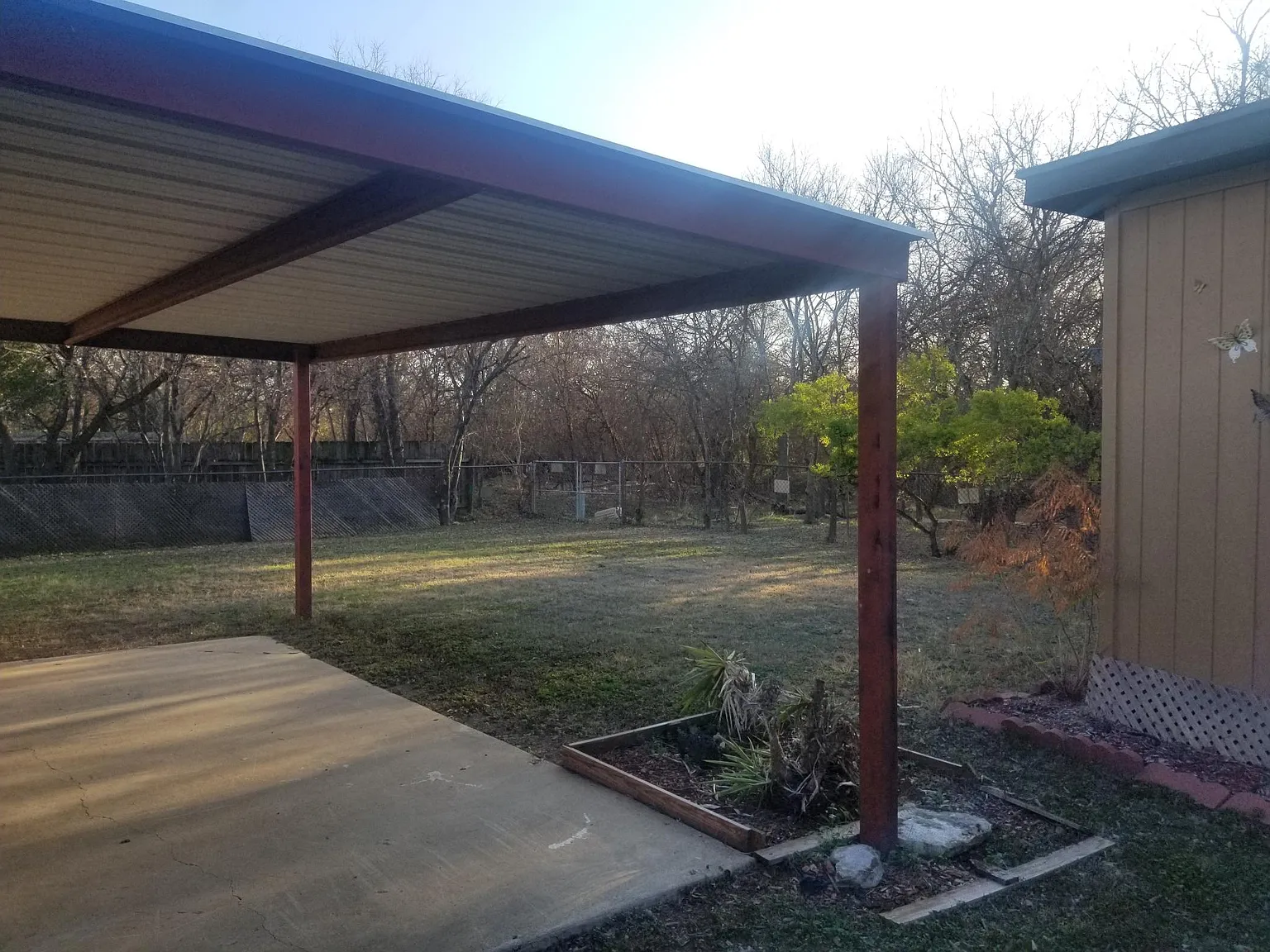 3 bed, 1.5 bath, 935 sqft, $1,450 — Photo 2
