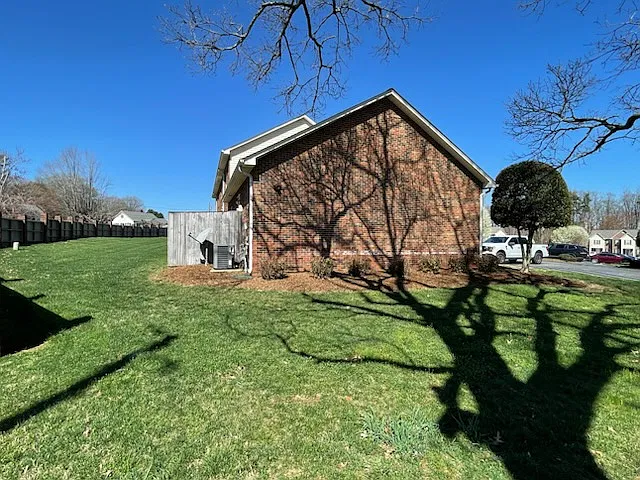 2 bed, 984 sqft, $1,200 — Photo 4