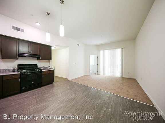 4th image of 431 E 6th St APT 301