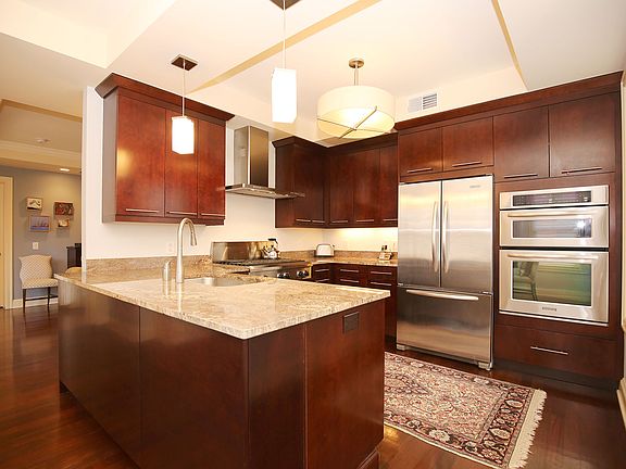 5th image of 40 W Park Pl APT 402